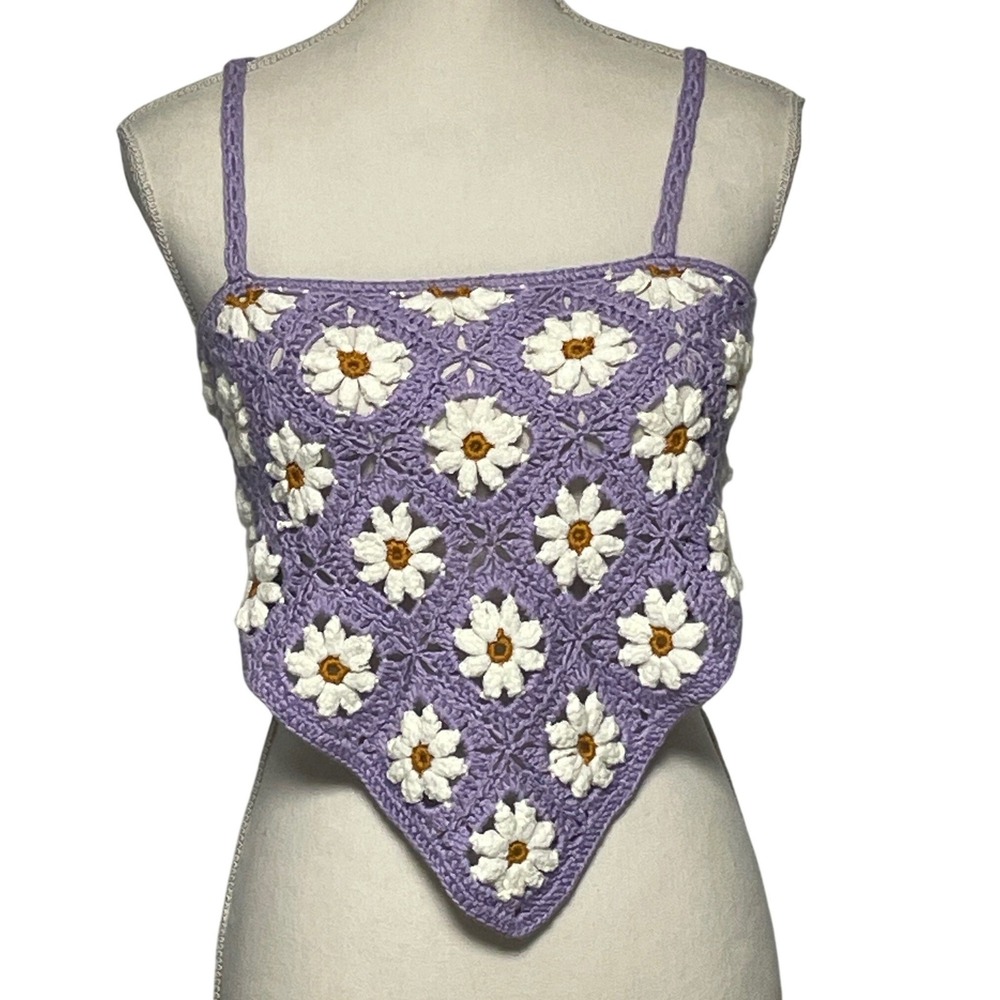 Akira Crochet Sleeveless Lavender Boho Daisy‎ Tank Top Women's M